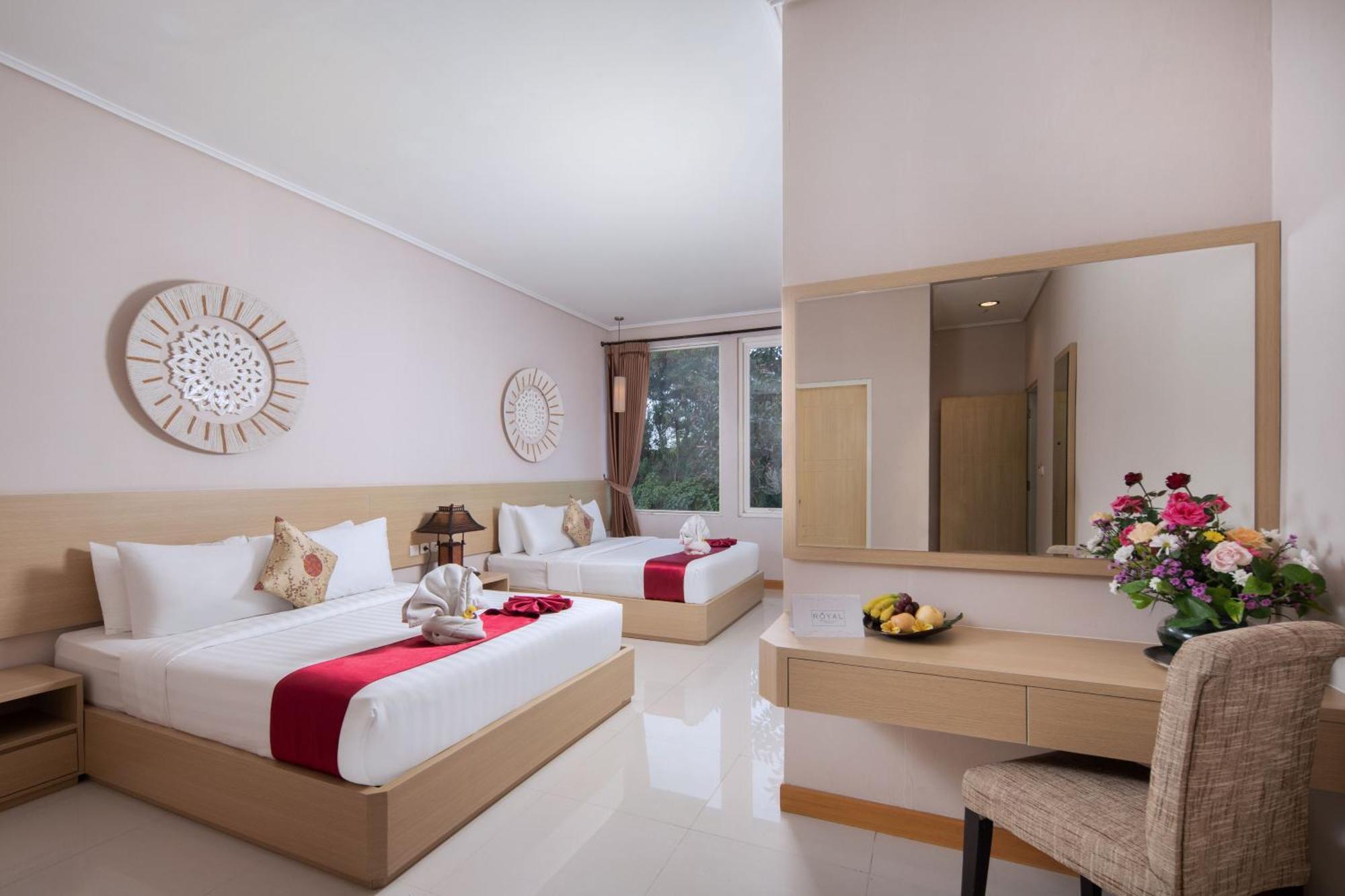 Royal Trawas Hotel&cabañas Exterior foto